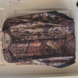 Tall Woods men's long sleeve t-shirt.  Size Large